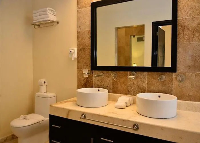 Apartment Partial Ocean View, Spaceful 1 Bdr At Elfaro By Dpm *